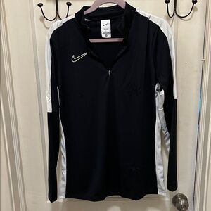 Nike Black and White Long-Sleeve Quarter-Zip Training Top